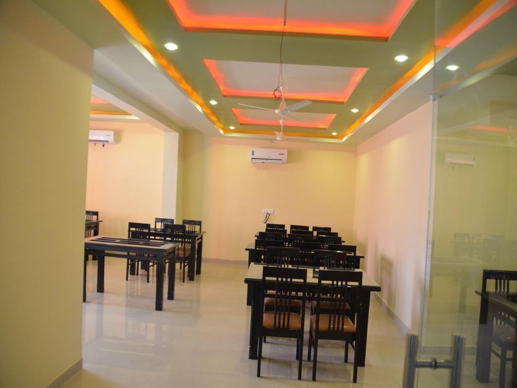 Ardency Inn Udaipur Ngoại thất bức ảnh